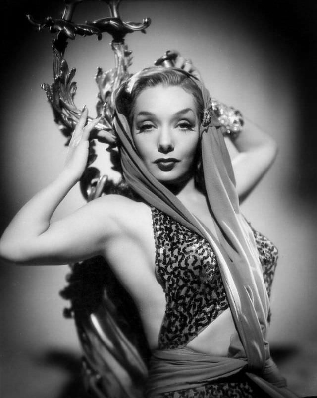 #6 Lupe Vélez,1933