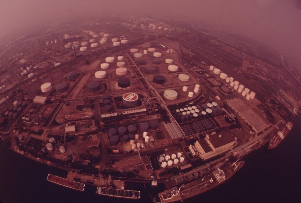 #78 Gulf And Arco Installations, August 1973