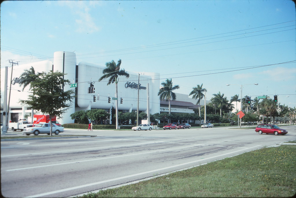 #50 Saks Fifth Avenue, Galleria at Fort Lauderdale, Florida, 1996
