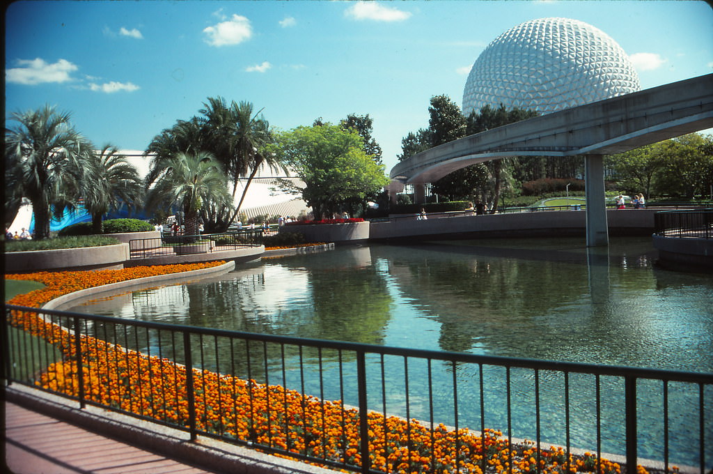 #22 EPCOT, Disney World, Florida, Florida, 1990s