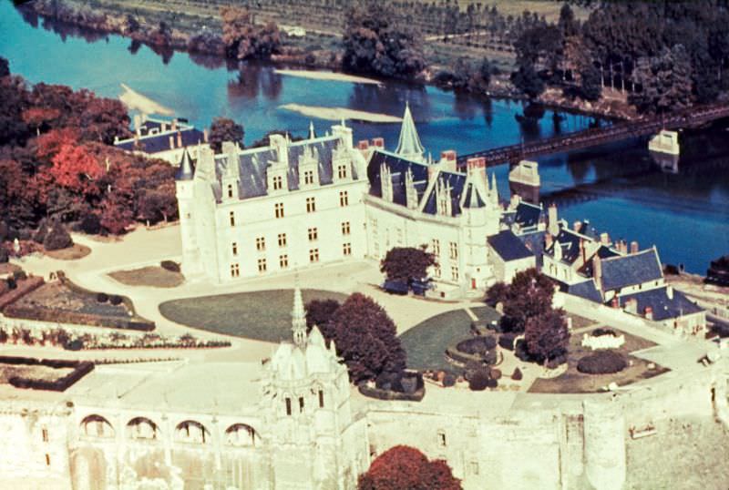 #28 Château d’Amboise, Loire Valley, 1950s