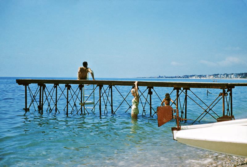 #38 At the beach, Nice, 1955