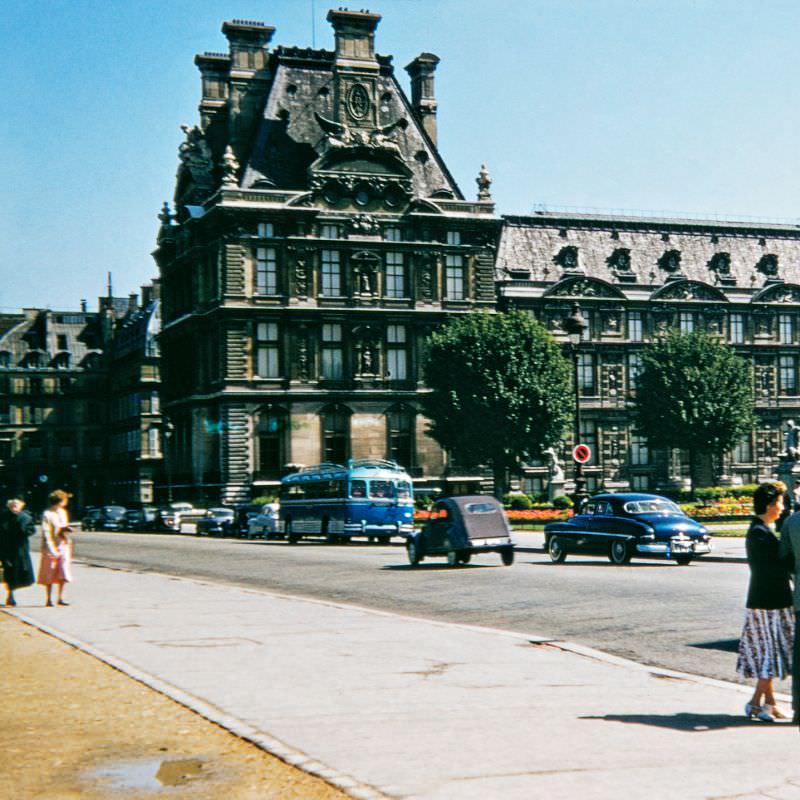 #55 On Avenue du General Lemonnier looking towards the Pavillon de Marsan, Louvre, Paris, 1956