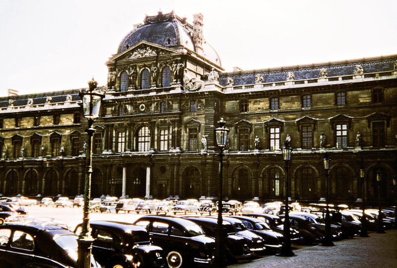 #61 Pavillon Sully, Palais du Louvre, Paris, 1956