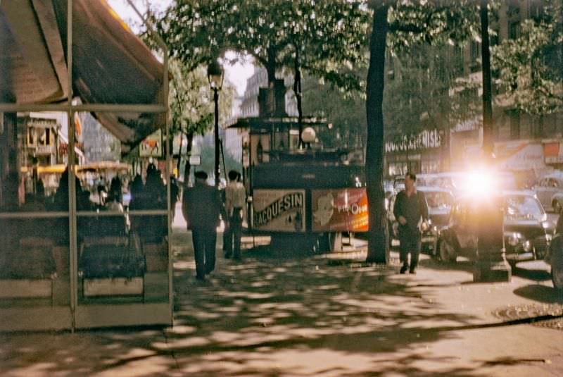 #64 Pissoir, Paris, August 1955