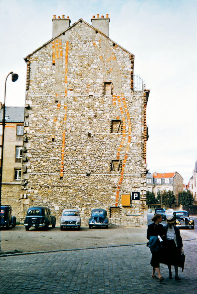 #76 Chimney Flues, Rue Robert de Coucy, near the Reims Cathedral, Reims, 1956