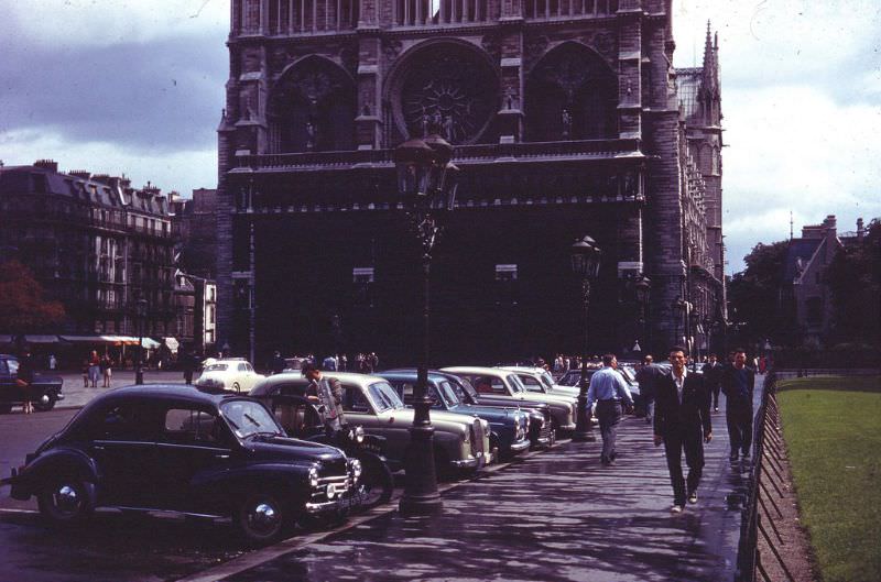 #93 Notre Dame, Paris, 1957
