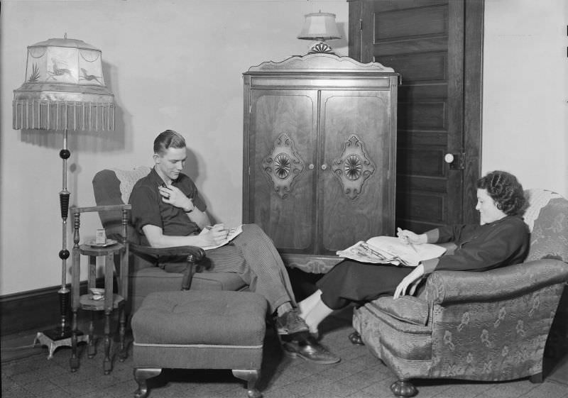 #31 Bedroom and living-room in company-owned home of workers in Highland Cotton Mills, High Point, North Carolina, 1936