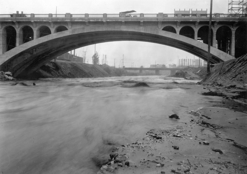 #3 Macy Street Viaduct, a span of the finished bridge, 1923