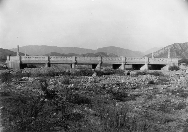 #50 Tujunga Valley Avenue Bridge across Little Tujunga Wash, 1925