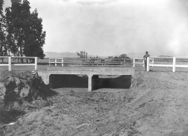 #54 Victory Boulevard Bridge at Riverside Drive, 1925