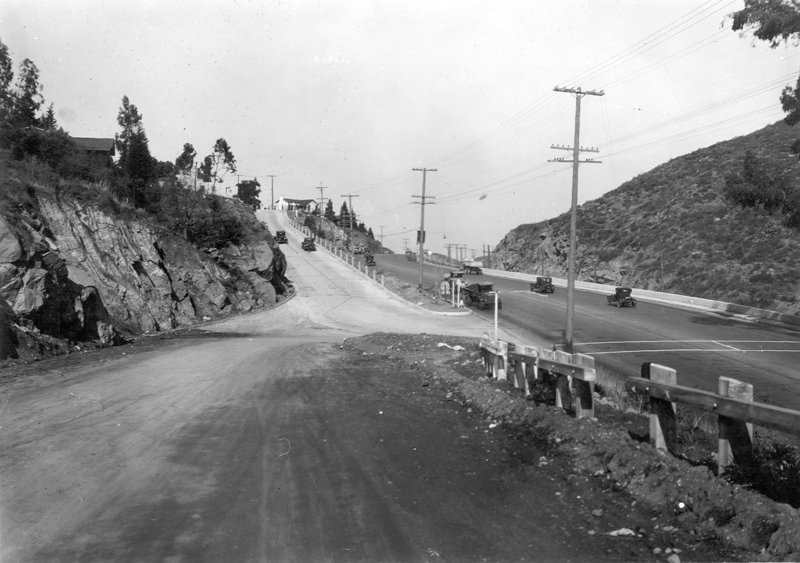 #74 Mulholland Highway and Cahuenga Boulevard, 1926