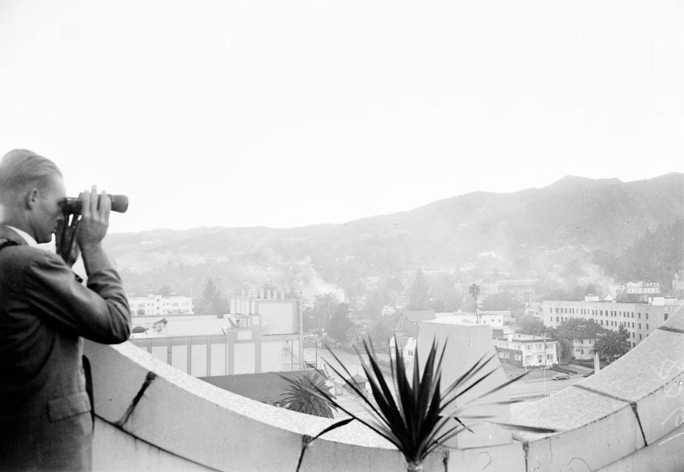 #7 Views looking east from Hollywood Boulevard and Vine Street, 1948