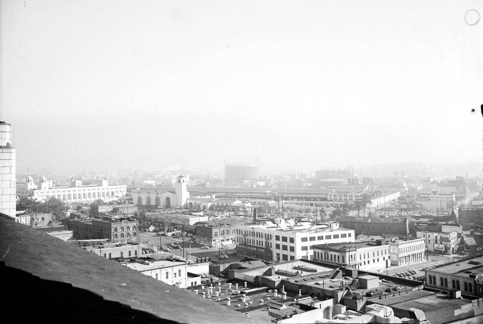 #66 Smog blanket over Los Angeles in vicinity of General Hospital, 1948