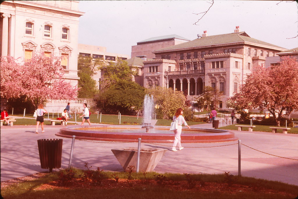 #72 Library Plaza, looking to Student Union, UW Madison April-May 1985