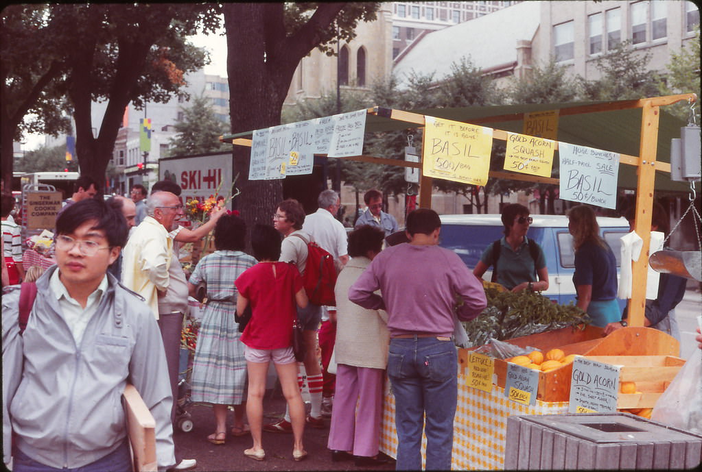 #56 Farmers Market on the Square, Madison, WI Fall 1984