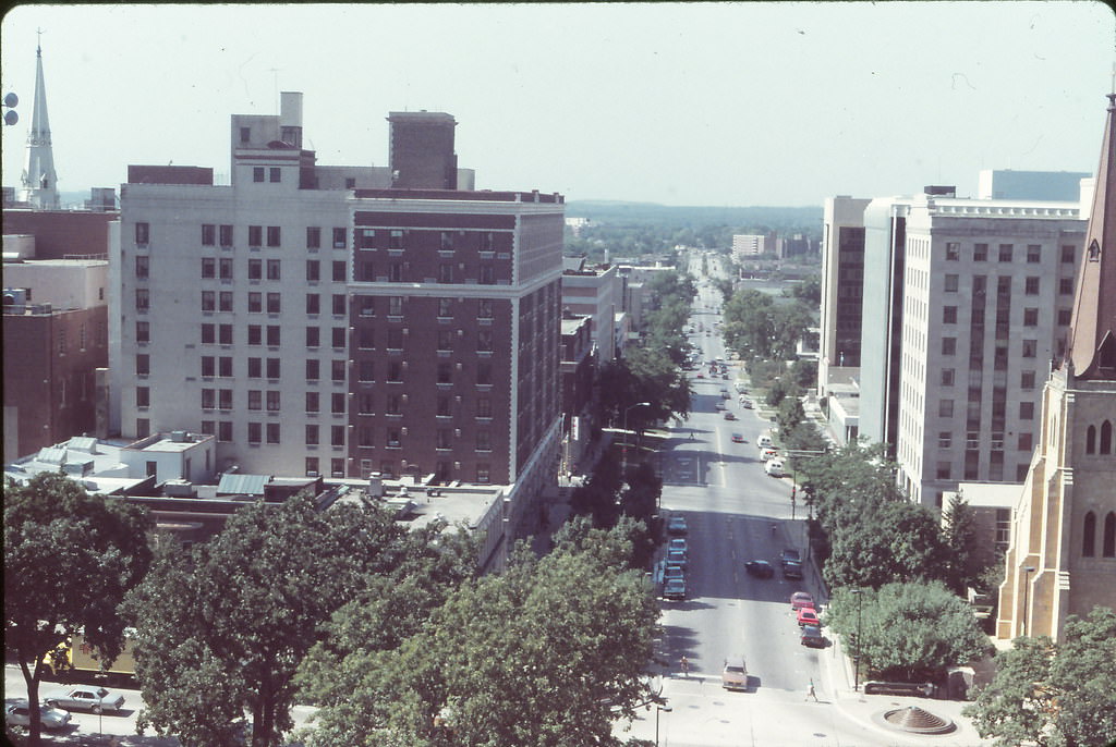 #86 Looking down West Washington Street from Capitol, Madison, WI Fall 1984