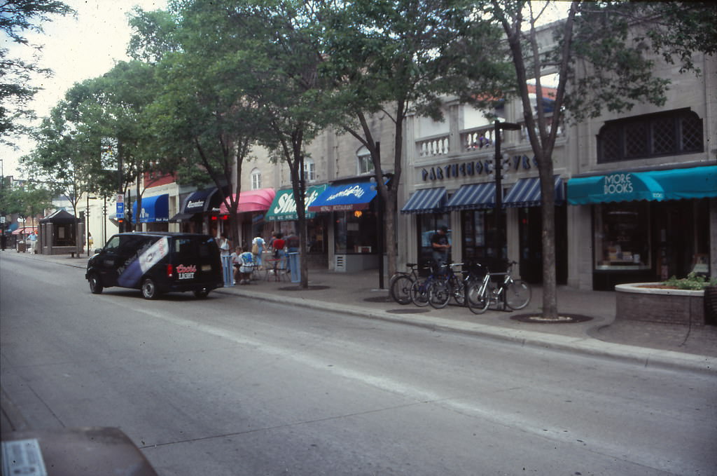 #33 State Street, Madison, June 1995