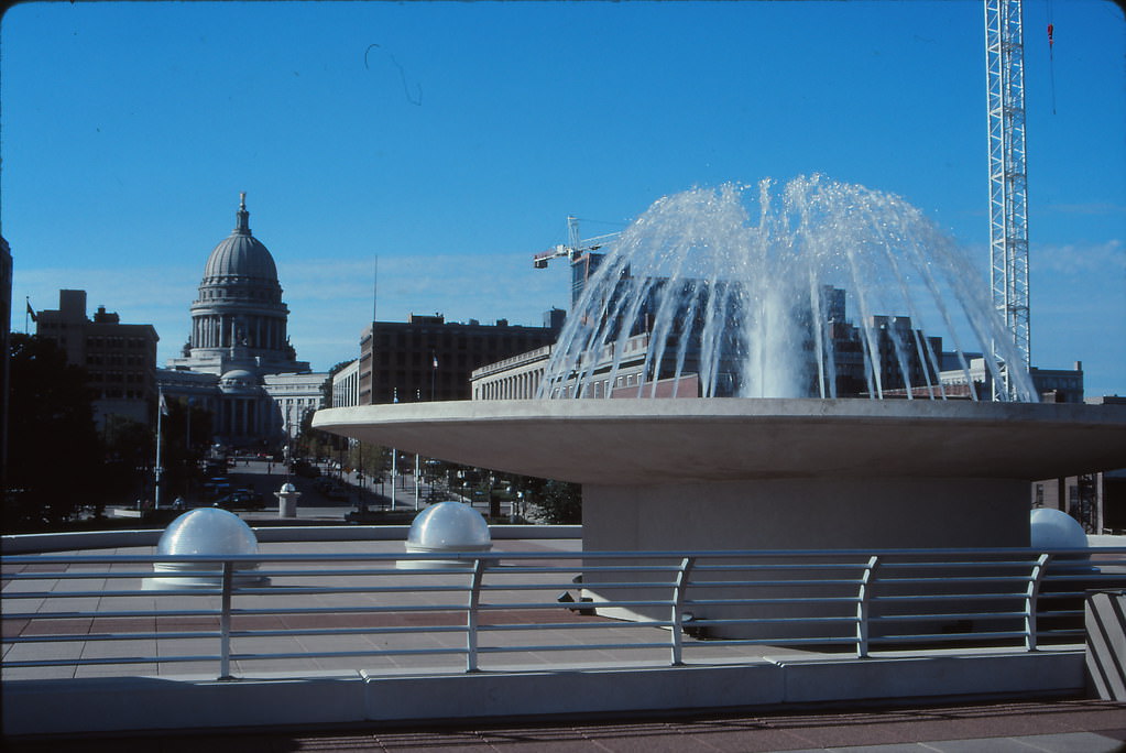 #38 Wisconsin State Capitol from Monona Terrace, Madison, Sept 1999