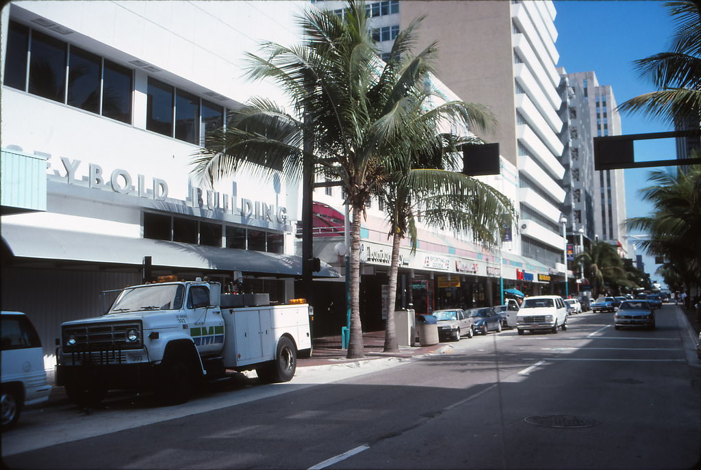 #20 Flagler Street, downtown Miami, 1990s