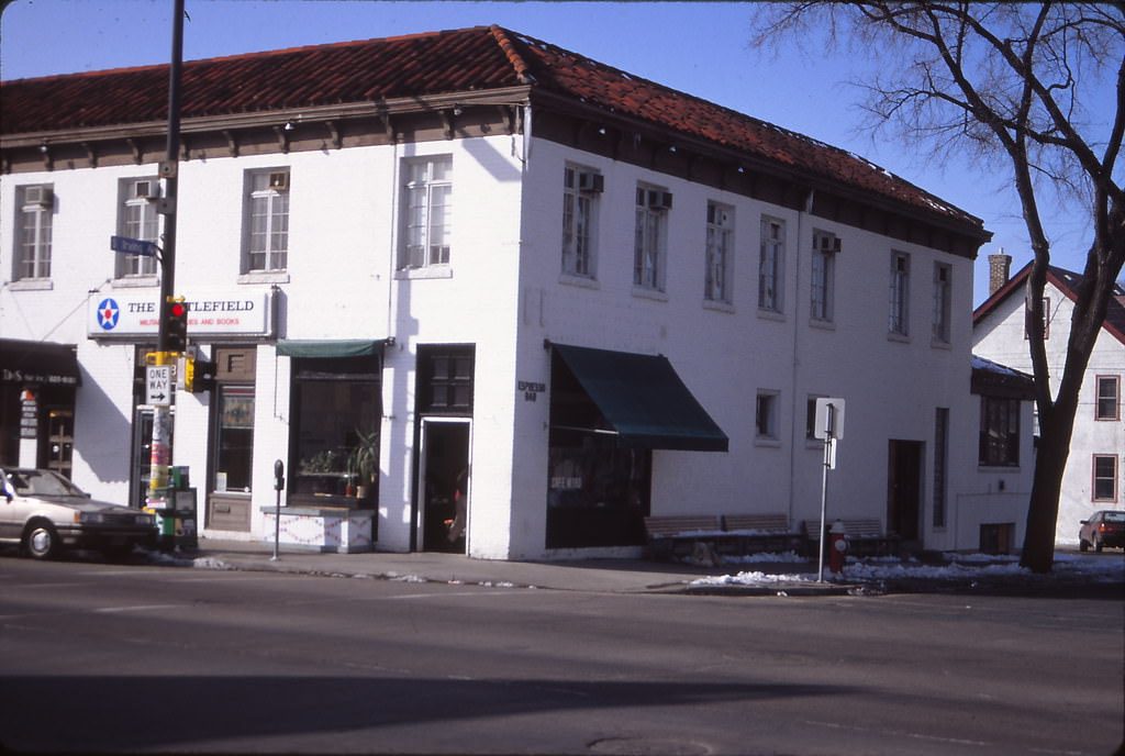#16 Cafe Wyrd, Lake Street at Irving Ave S, Minneapolis, Feb 1993