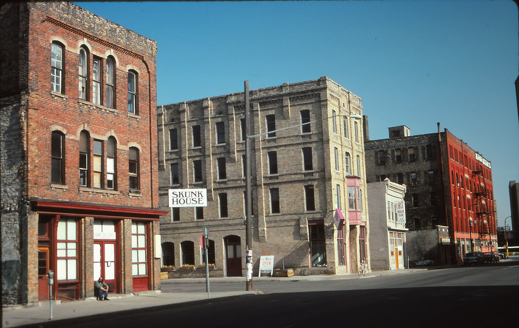 #129 Monte Carlo Restaurant, 3rd Avenue North, Minneapolis, April 1993