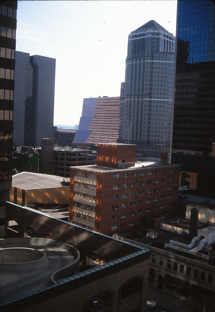 #136 East Lake Street at Bloomington, looking west, Minneapolis, April 1993