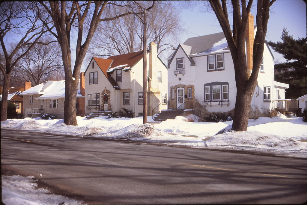 #155 10th Street near Nicollet Mall, Minneapolis, January 1993