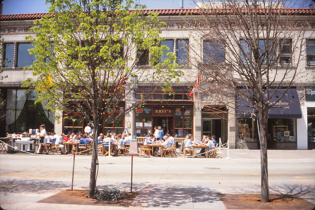 #174 Brit’s Pub along Nicollet Mall, Minneapolis, May 1993