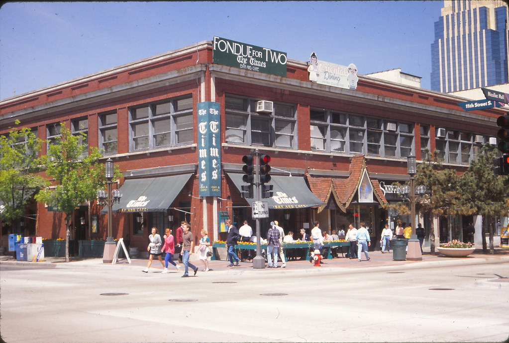#175 The Time’s Bar & Cafe, 11th & Nicollet, Minneapolis, May 1993