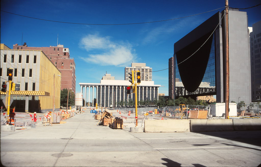 #30 North end of Nicollet Mall (under reconstruction), Sept 1990