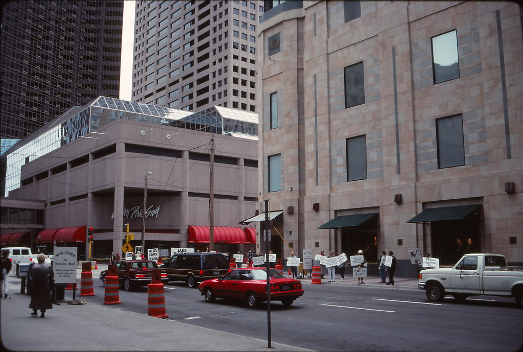 #53 7th Street near Nicollet, Minneapolis, Sept 1990