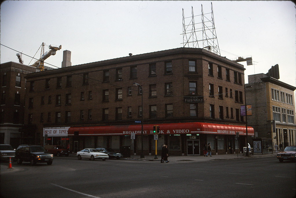 #185 The Fairmont Hotel/Apts SRO Building, 9th & Hennepin, 1990s.