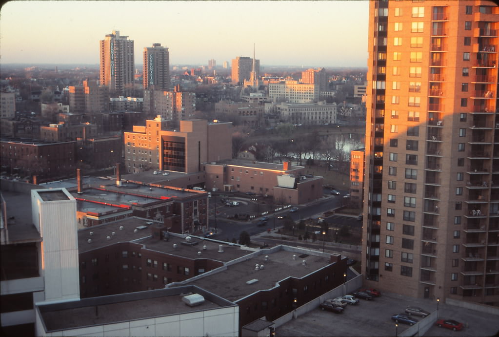 #72 First Avenue, Mpls Whse District, Dec 1990