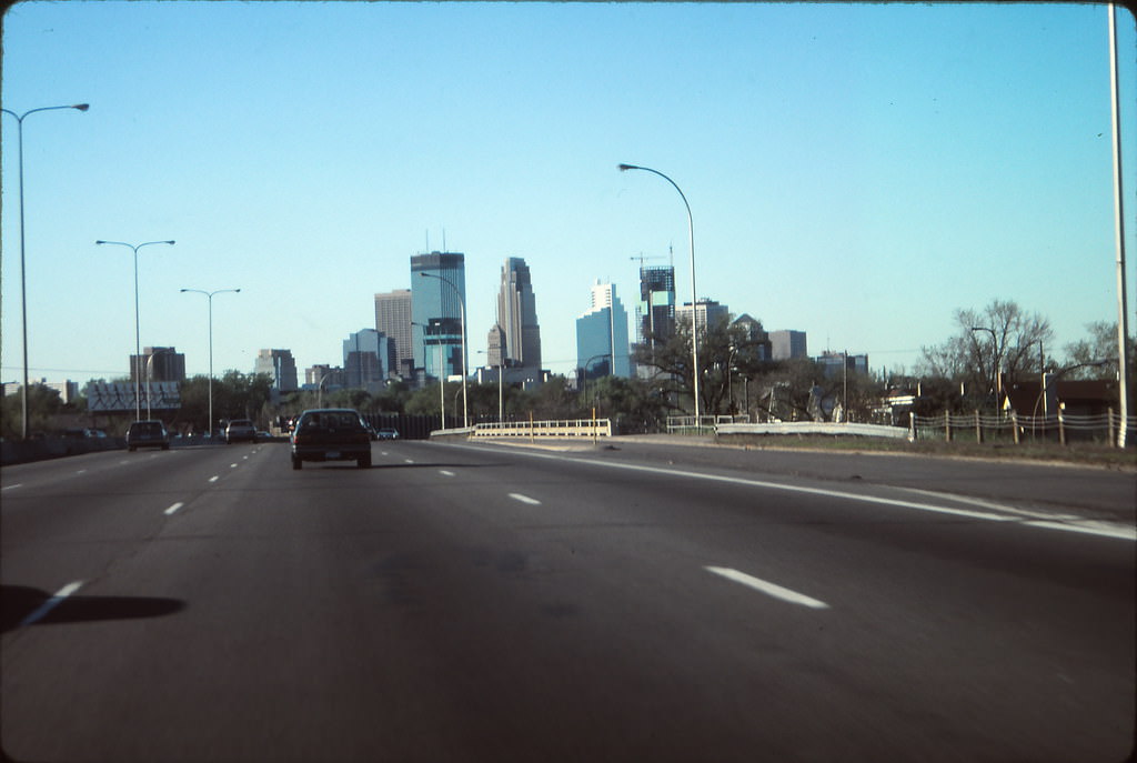 #85 Nicollet Mall at 11th Street, Minneapolis, May 1991