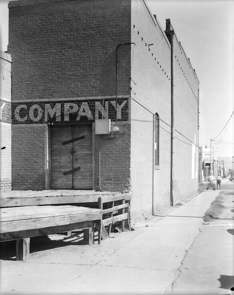 #68 City Ice Delivery Company Loading Dock, Phoenix, 1940