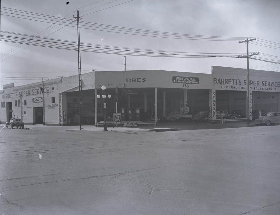 #31 Barrett’s Super Service Building Exterior, Phoenix, 1940