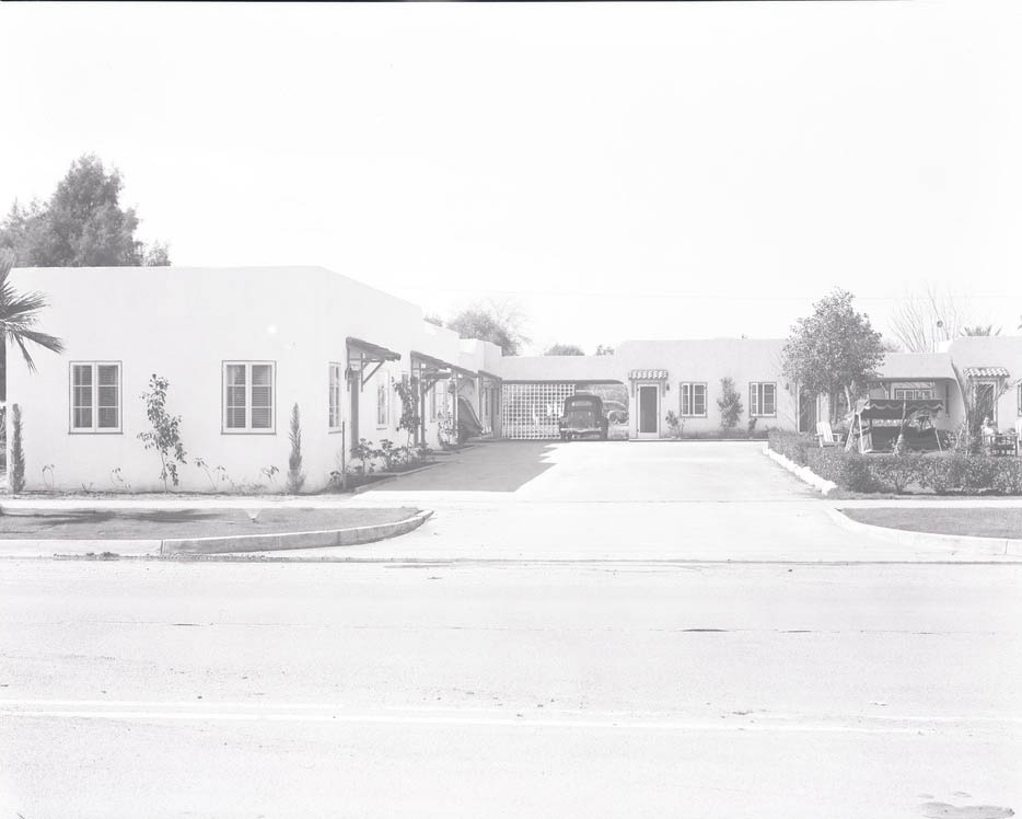 #12 Casa del Sol Auto Court from Street, Phoenix, 1940