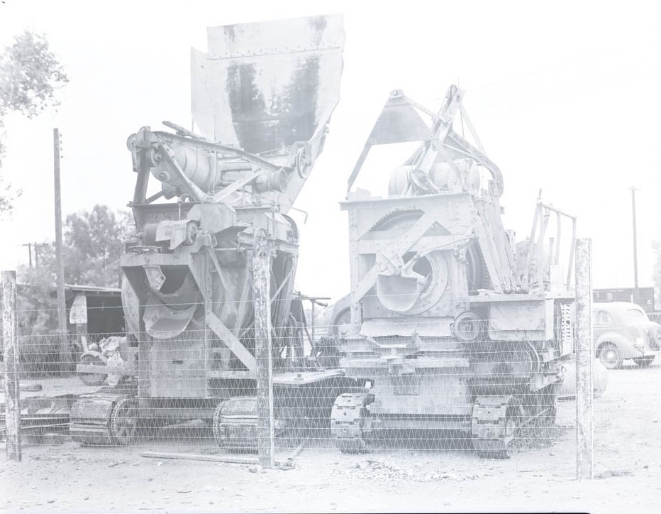 #93 Power Convoy Machinery, Phoenix, 1940