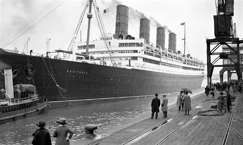 Aquitania departs Southampton for New York on September 3, 1923. After WWI, Southampton replaced Liverpool as the ‘big ship’ terminal