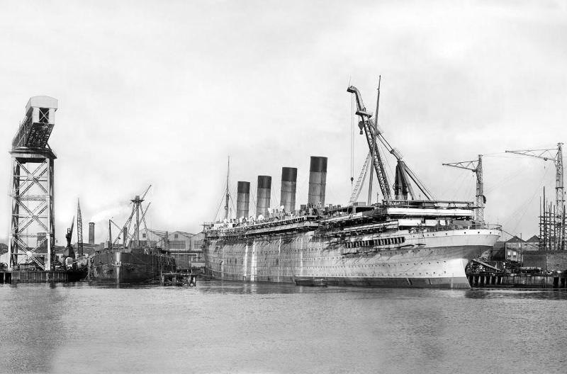 Aquitania in John Brown’s fitting-out basin, early 1914
