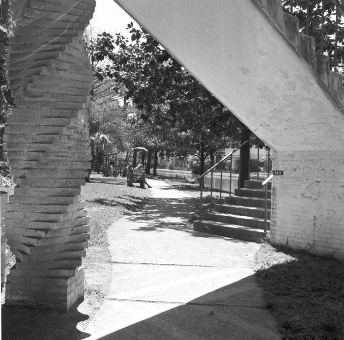 #24 Scenes along the River Walk, San Antonio, 1961