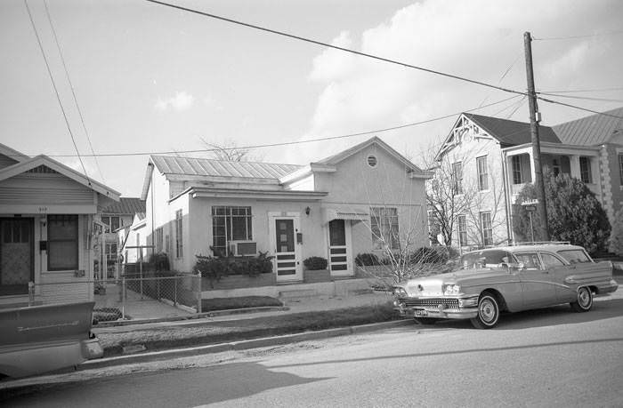 #35 Frame house, 315 Matagorda Street at corner of Haller Alley, New City Block 692, 1960s