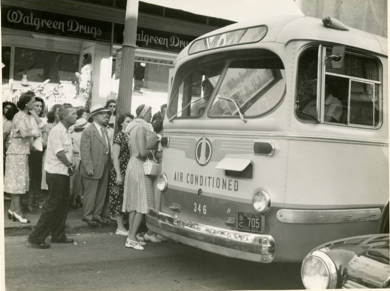 #19 Groups Boarding Buses, 1967