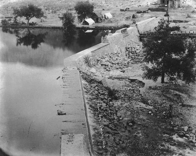 #98 Diverting dam for the San Diego Flume, 1890