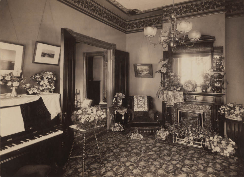 #70 Richards’ family parlor, 1890s.