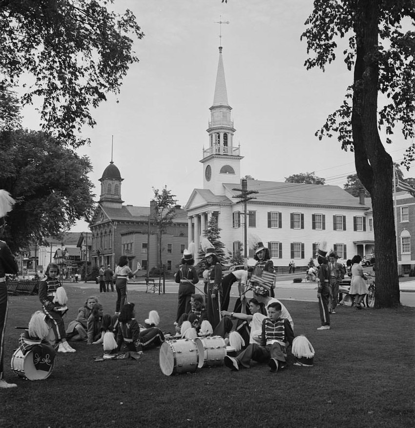 #22 Members of the youth drum corps, 1942.