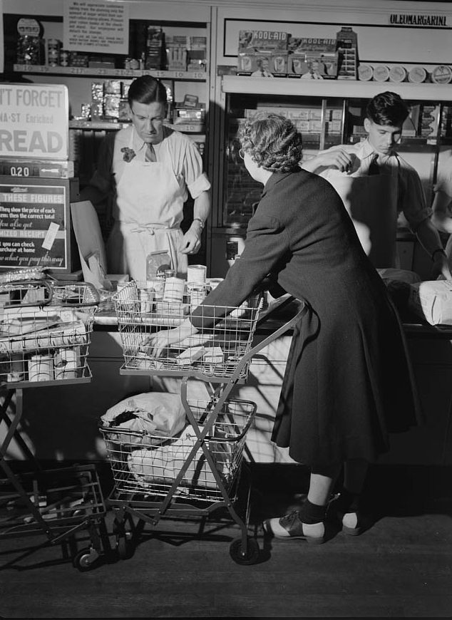 #11 Shopping on Saturday nights, 1942