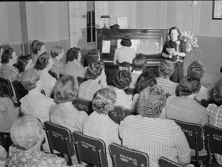 #32 Women’s club, 1942