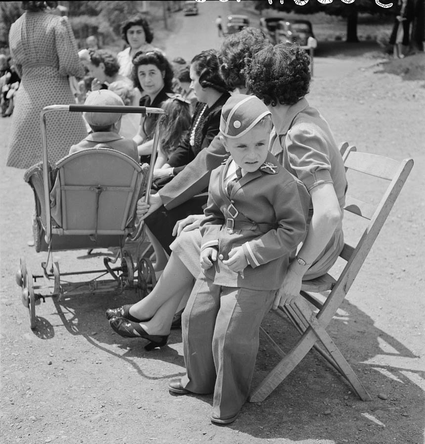 #54 An American town and its way of life, 1942